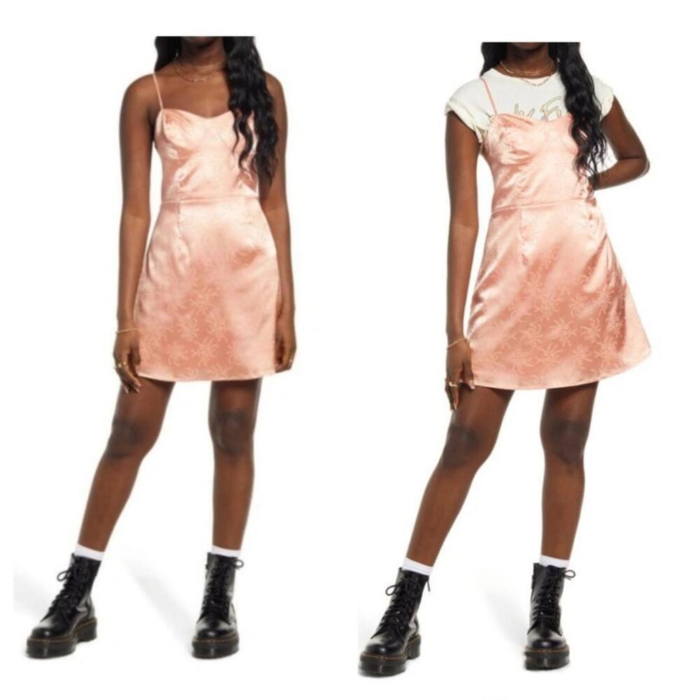bp Nordstrom Women Junior's Corset Satin Slip Dress in Peach Coral Tonal Floral